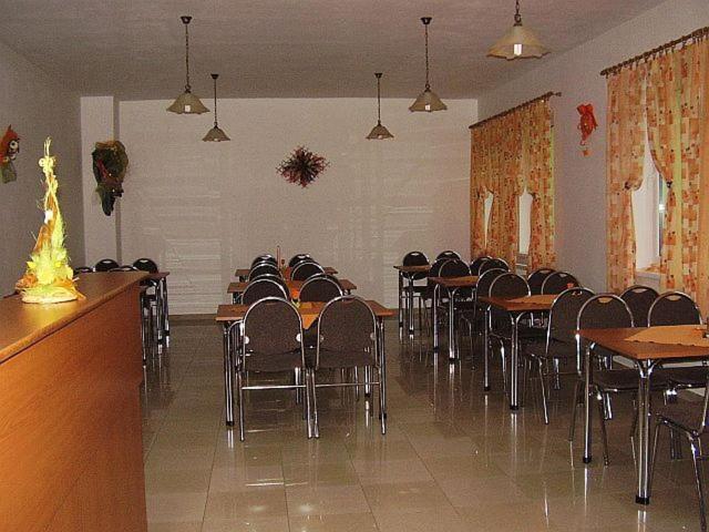 אוסקדניצה Hotel Bocy מראה חיצוני תמונה